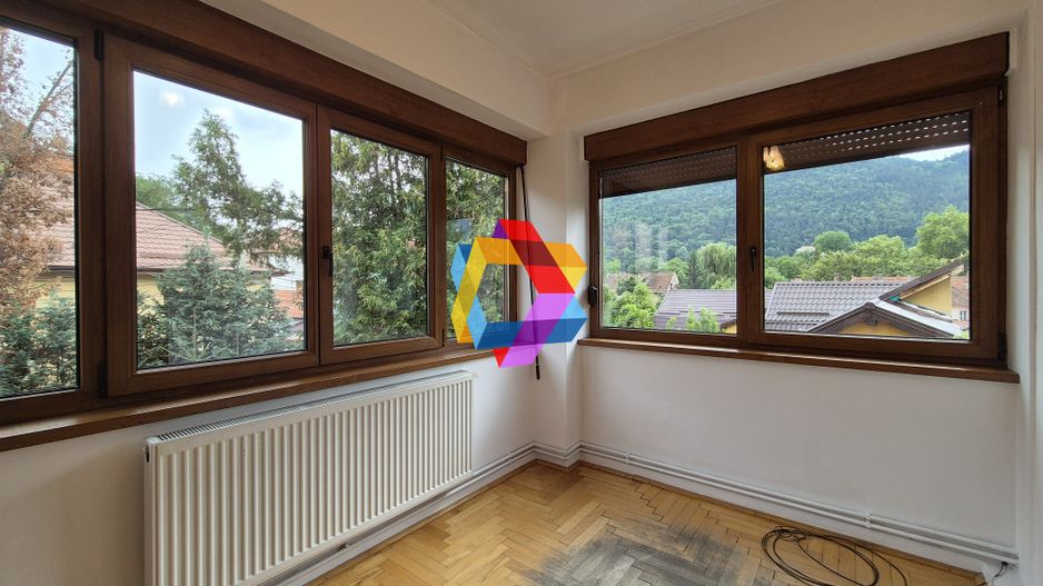 Casa 270mp zona centrala - Poză 7