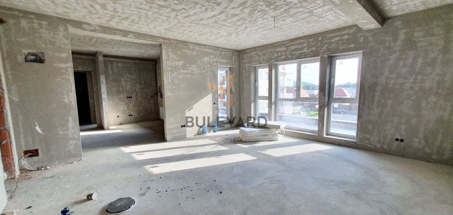 Penthouse cu terasa de 76 mp+parcare, zona strazii Somesului! - Poză 2