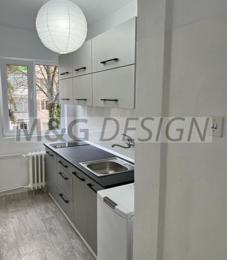 Apartament 3 camere  Dacia etaj 1 cu centrala - Poză 1