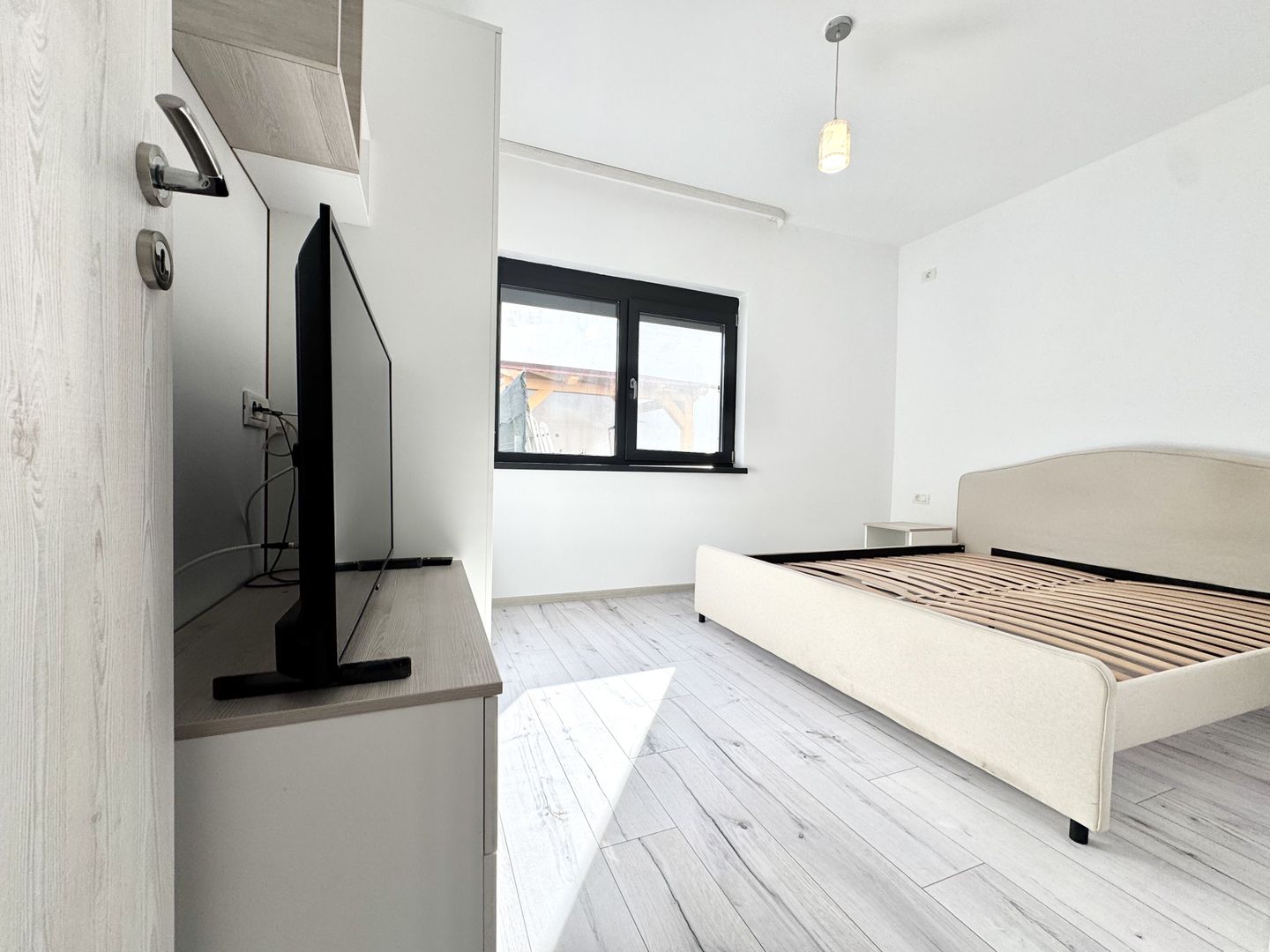 Confort și liniște: 3 camere cu curte – Lipovei - Poză 18