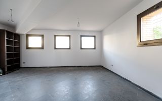 Clădire comercială în zona Grădiște. - Poză 5