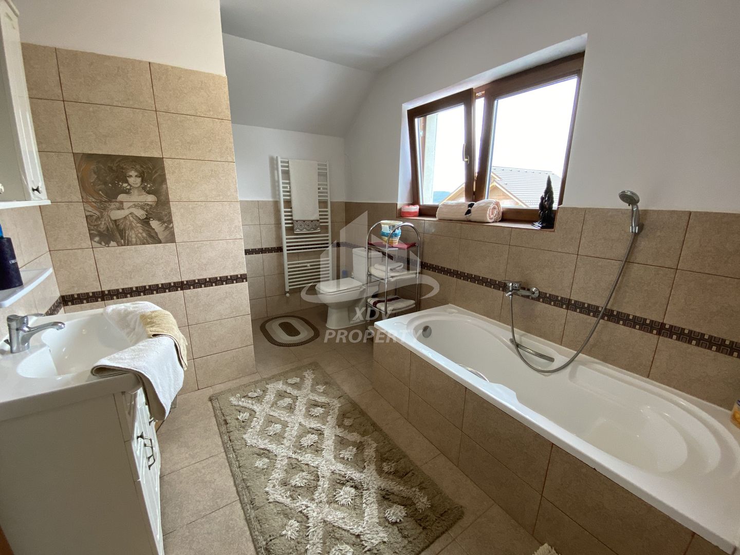 Vila  Frumoasa , Sibiu ,6 camere , 5 Bai , mobilata ,utilata - Poză 44