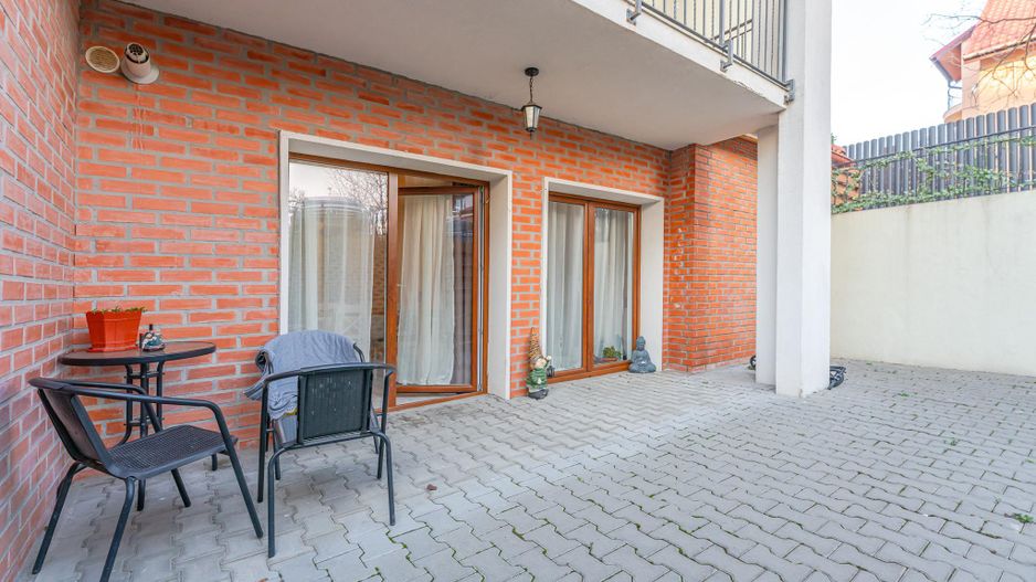 Apartament 2 camere, cu terasă și facilități locale aproape - Poză 6