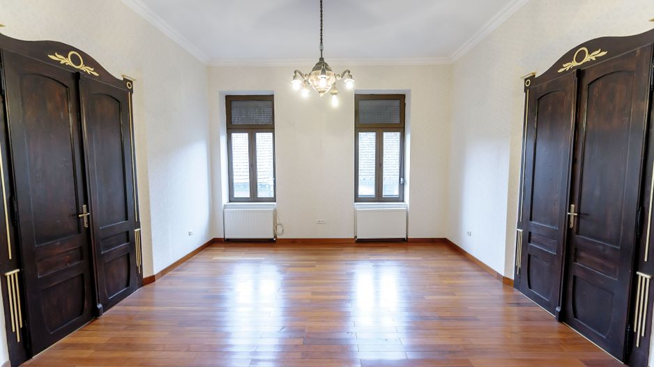Apartament deosebit cu 4 camere, strada Cloșca - Poză 4