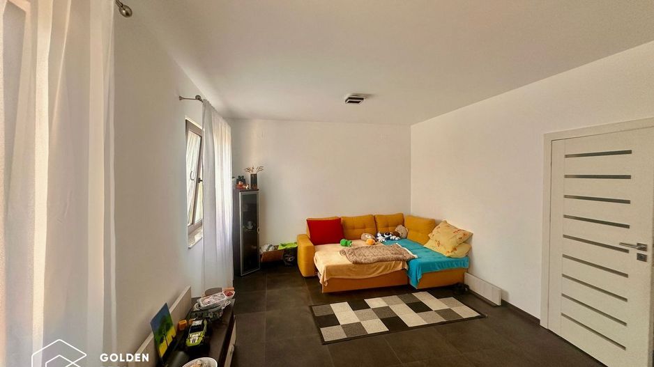 Oportunitate! Vila de lux, Livada, P+E, 5 camere, teren 957mp - Poză 11