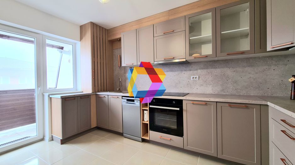 Apartament doua camere de vanzare - Sub Cetate - Sânpetru - Poză 1