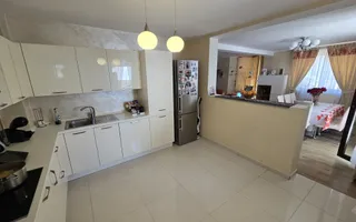 Vila 5 camere moderna 300 mp teren Zona Tineretului - Poză 15