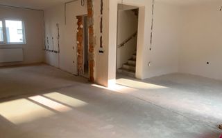 DUPLEX DE VÂNZARE ÎN ȘELIMBĂR –  ZONĂ LINIȘTITĂ - Poză 7
