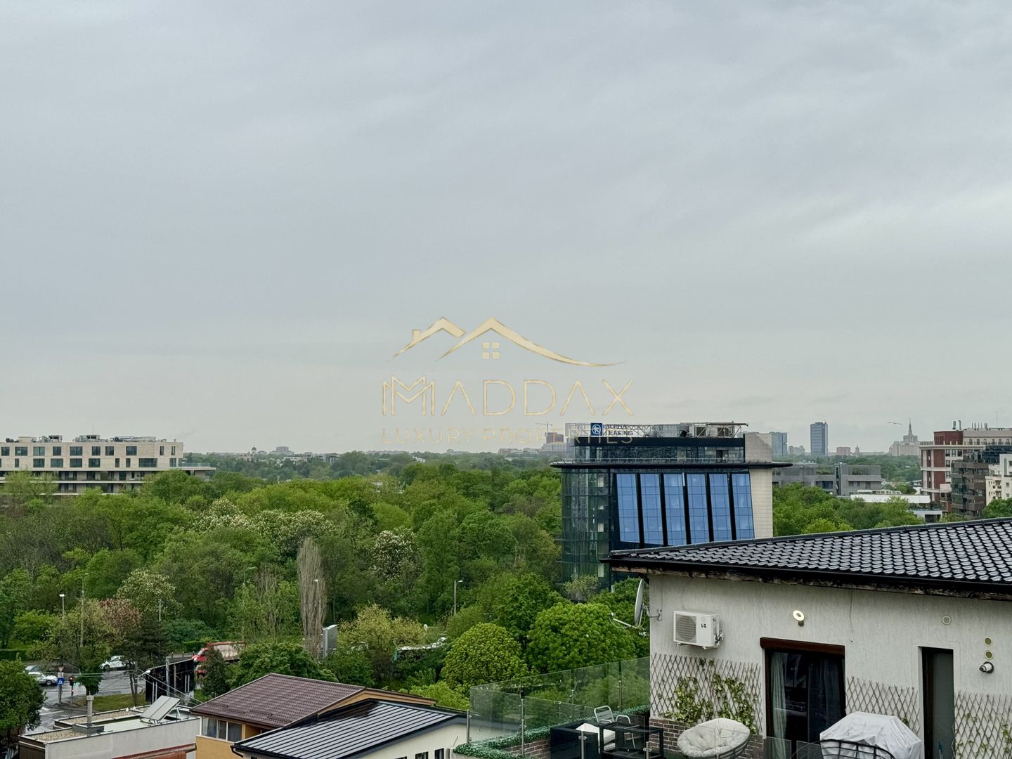 4 rooms apartment - 122 sqm/ Rented/ 1 Parking / Floreasca - Lake View - Poză 12