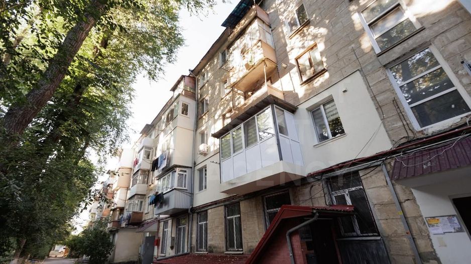 Vânzare, apartament, 2 camere, strada Kaczynski Lech, Telecentru - Poză 1