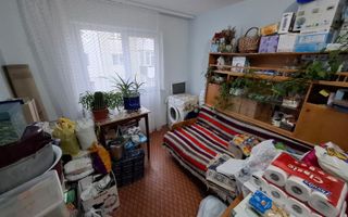 Apartament 3 camere Dacia, etaj 3, fara risc, pe mijloc - Poză 3