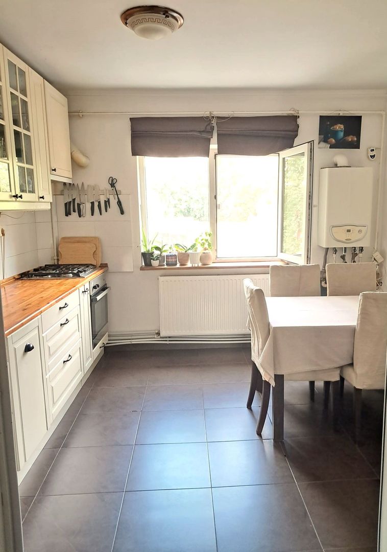 Apartament 3 camere Adiacent  Bd. Nerva Traian cu Centrala - Poză 2