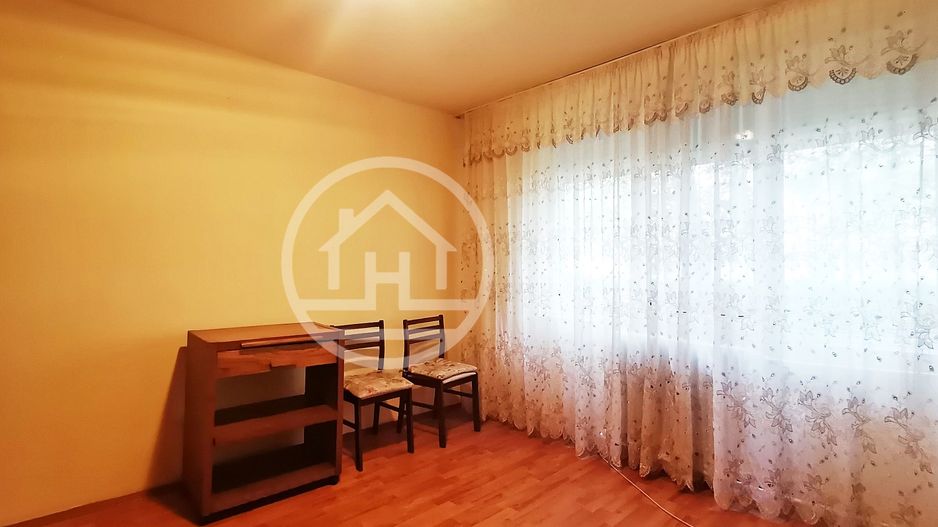 Apartament de vânzare cu 2 camere în zona Rogerius, Oradea - Poză 5