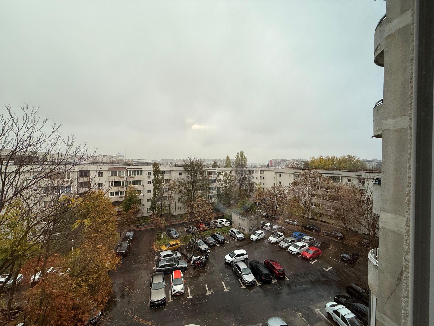 APARTAMENT 3 CAMERE | B-DUL BUREBISTA | ZONA CENTRALĂ - Poză 1