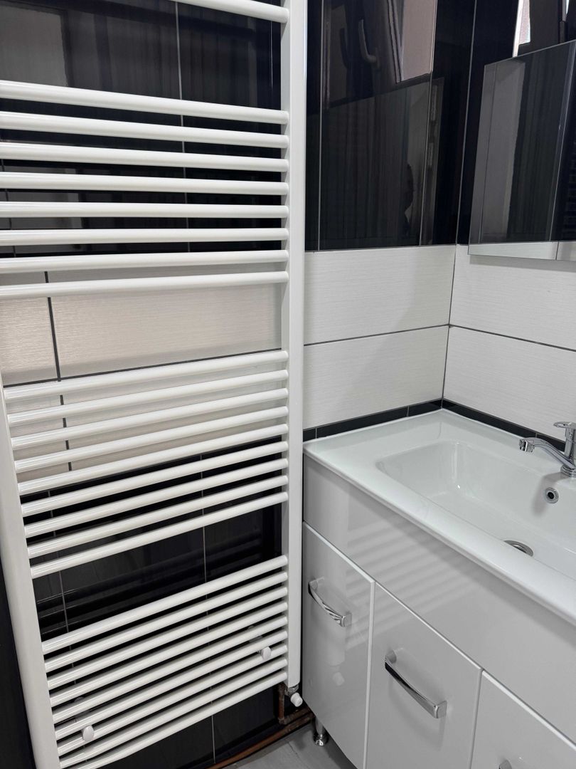 Casa complet renovata, 3 camere, 101 mp utili, pivnita, curte, Sebes - Poză 5