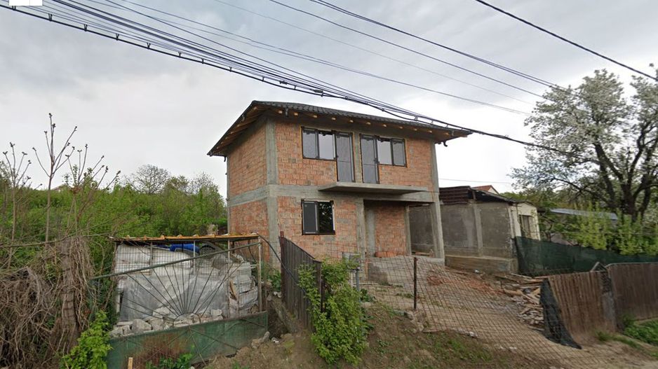 VÂNZARE sau SCHIMB - CASĂ individuală P+1E și teren 262 mp, zona COPOU; - Poză 2