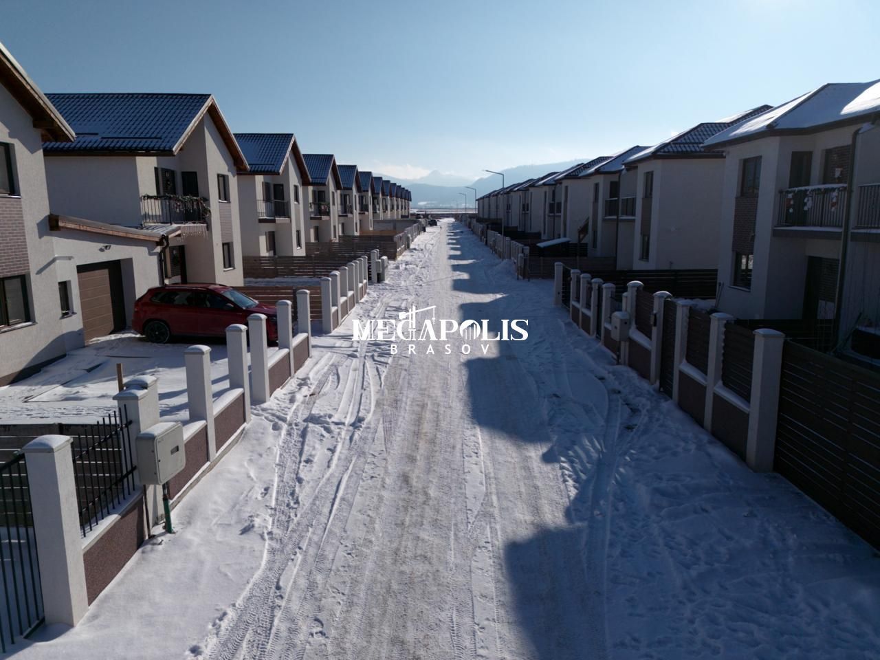 BRASOV  Casa Tip Duplex  în Cartierul izvor / Intabulata - Poză 1