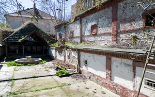 Teren ultracentral 1200mp și construcții - Poză 7