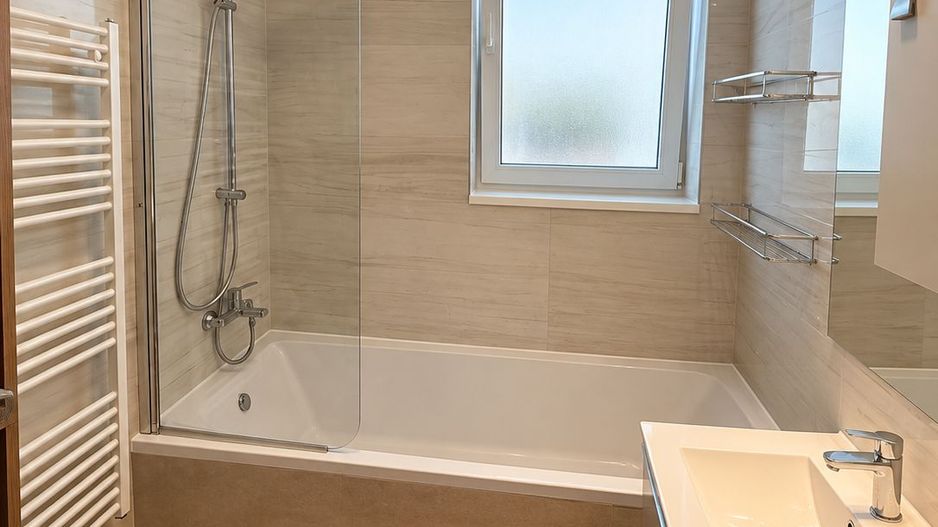 Dumbrăvița | 3 Camere | 76,6 mp | Grădină 46.5 mp | 2 Băi | Dressing | 2 Parcari - Poză 23