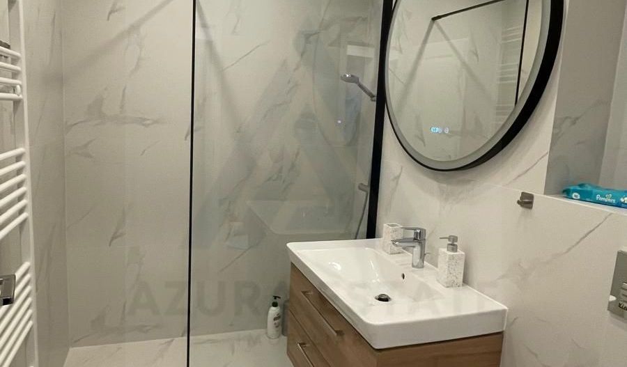 Apartament ultrafinisat 3 camere 2 bai 67 mp utili si boxa in Terezian - Poză 12