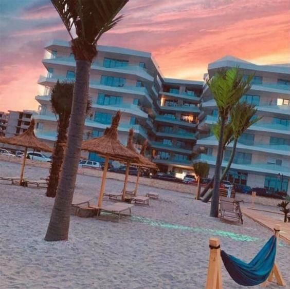 Studiou în prima linie la mare, cu vedere directă la mare - Poză 10