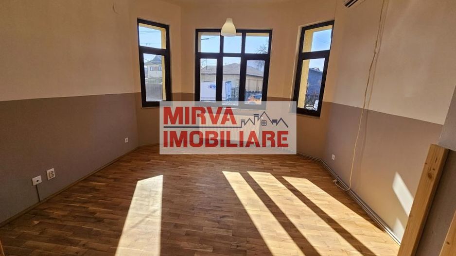 🏢 Spațiu de birouri modern – 5 camere, 3 băi – Zona Centrală, Ploieșt - Poză 2