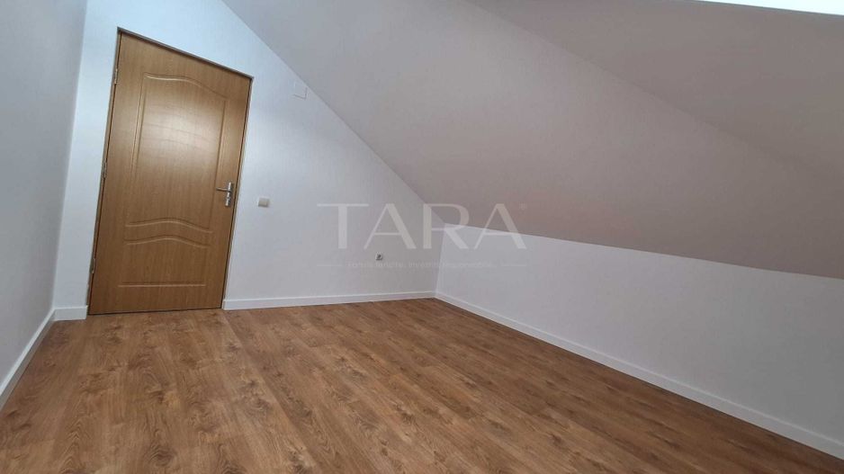 Apartament cu 4 camere tip mansardă,  Floresti. - Poză 6