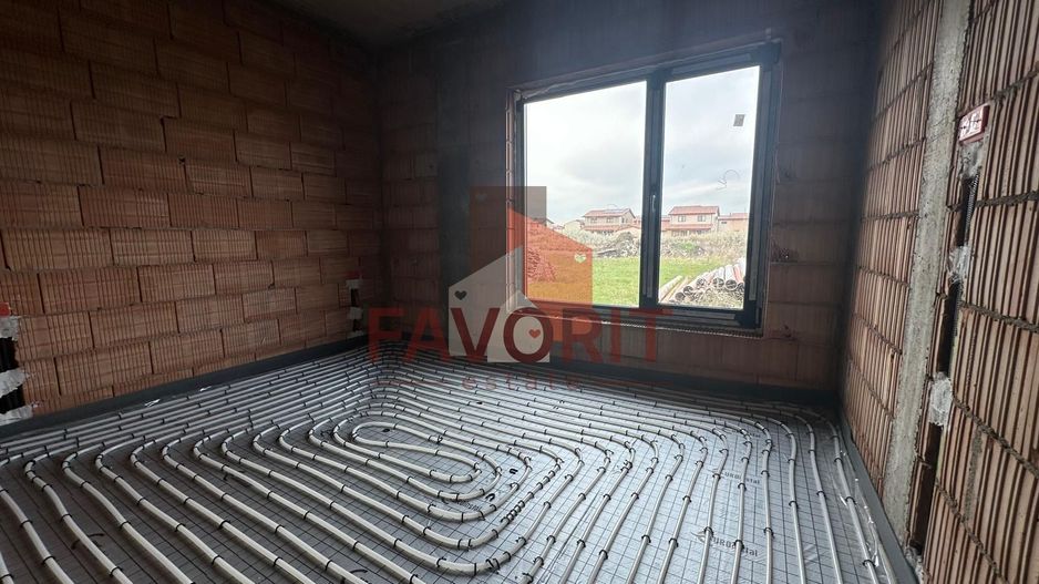 3 camere | 83 mp | Gradina proprie 50 mp | Bloc nou | dressing | 2 bai - Poză 8