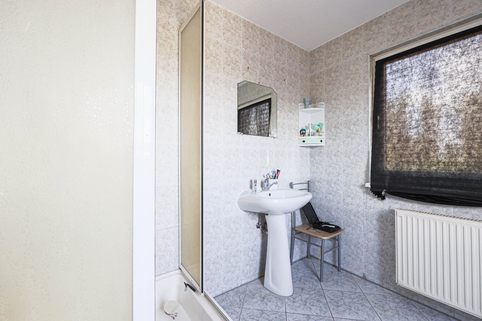 🏡 Visează la casa perfectă în Cartierul de Vest! 🌳 - Poză 7