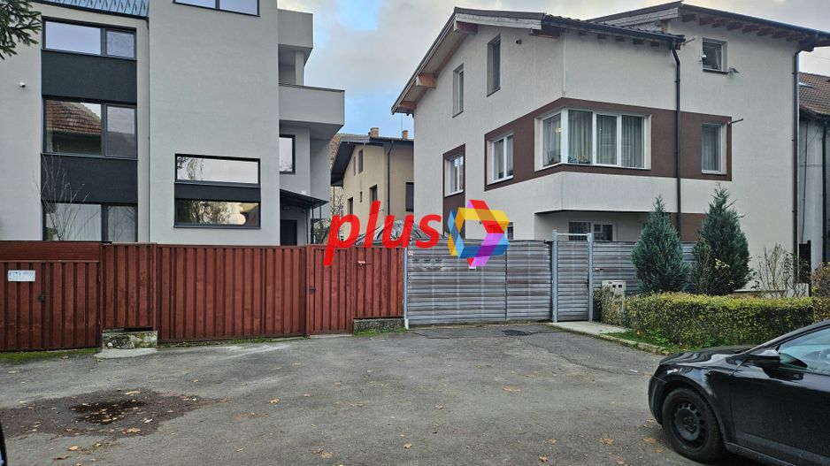 Oportunitate - Apartament cu trei camere in vila, zona Tractorul 70 mp - Poză 23