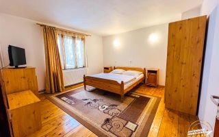 In regiune pitoreasca, cu view montan, Moeciu de Jos, Bran, Brasov - Poză 17
