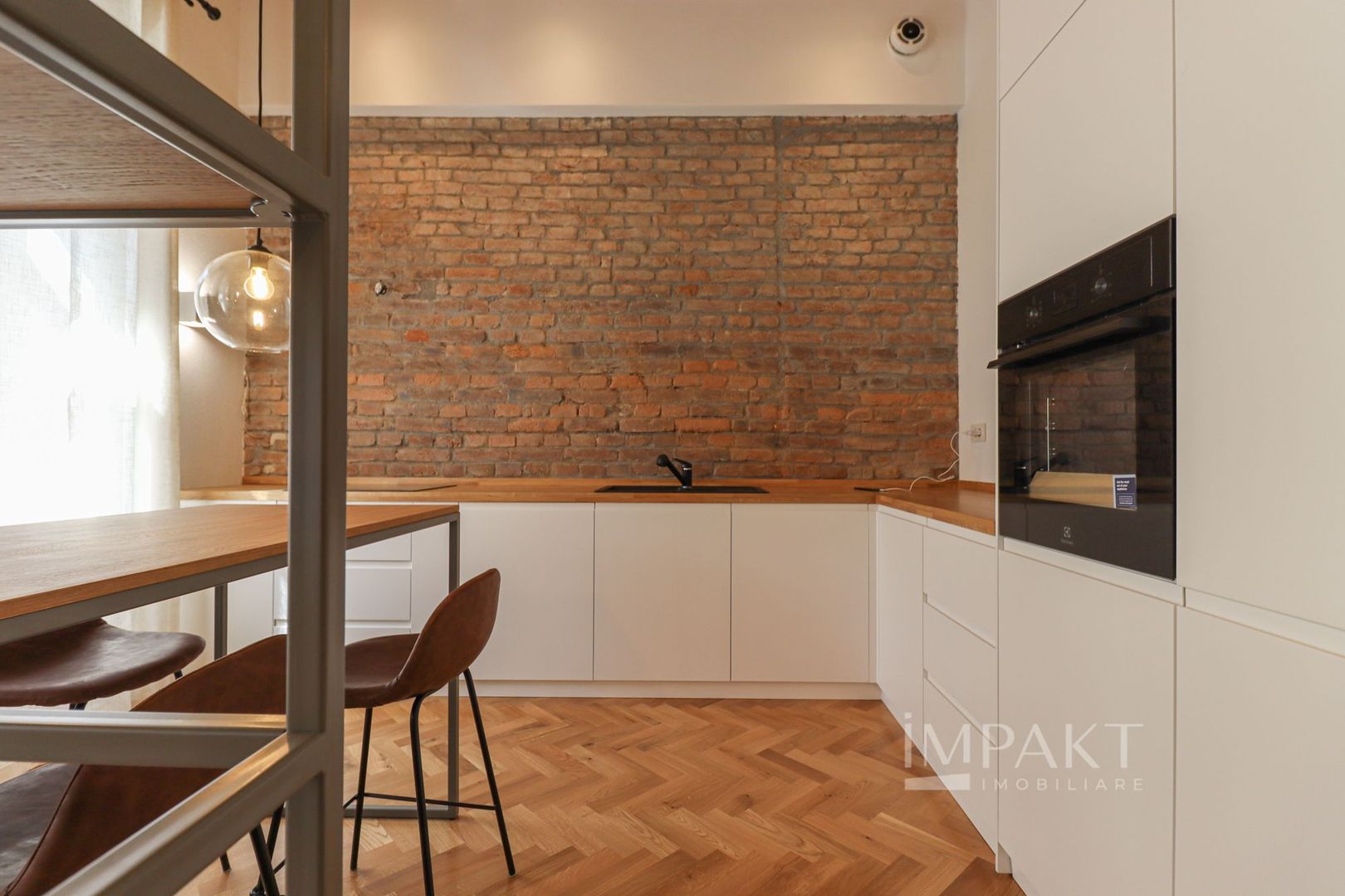 Apartament cu 2 camere in apropiere de UMF ! - Poză 4