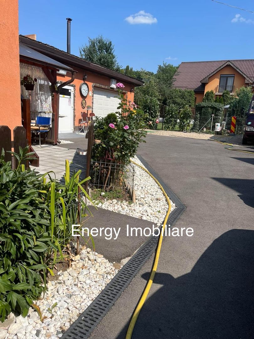 Casă particulară zona 22 Decembrie 1989 - Poză 2