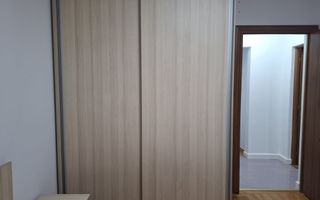 URGENT!, renovat complet, vedere spate, mobilat/utilat modern, liber - Poză 9