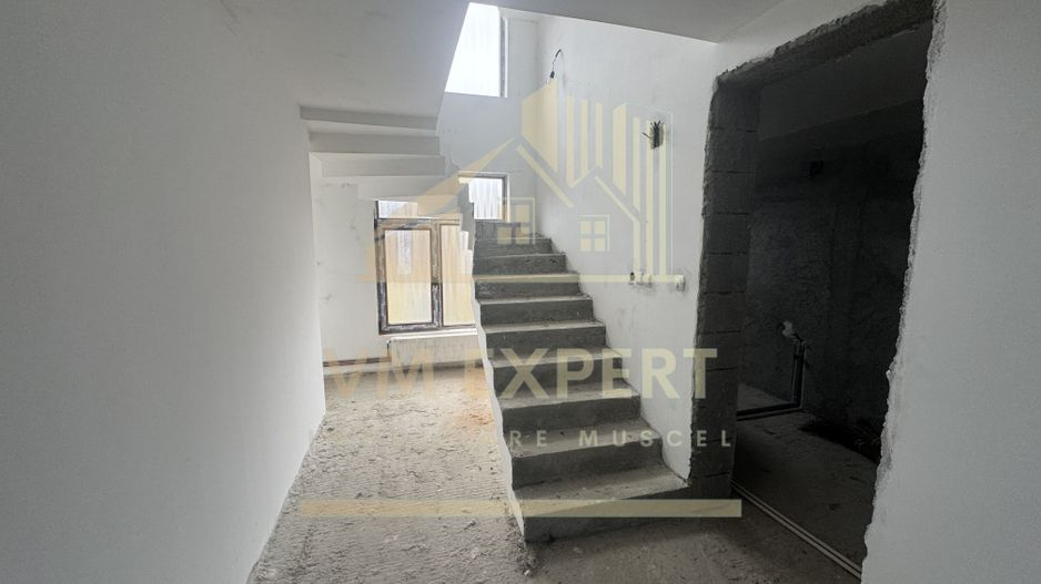 VILA 7 CAMERE TEREN 1654 MP BUGHEA DE JOS ARGES - Poză 8