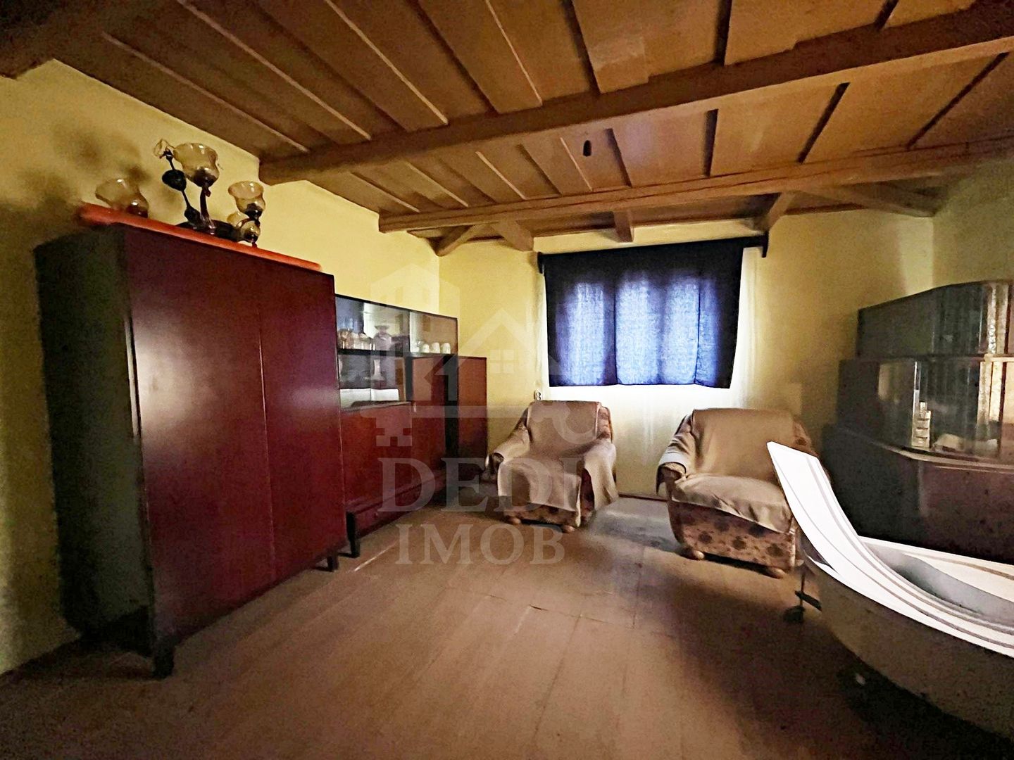 Casa de vanzare si teren de 3000mp in satul Calea Mare, Bihor - Poză 1