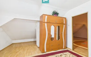 Două case, curte mare, lângă Castelul Corvinilor - Poză 22