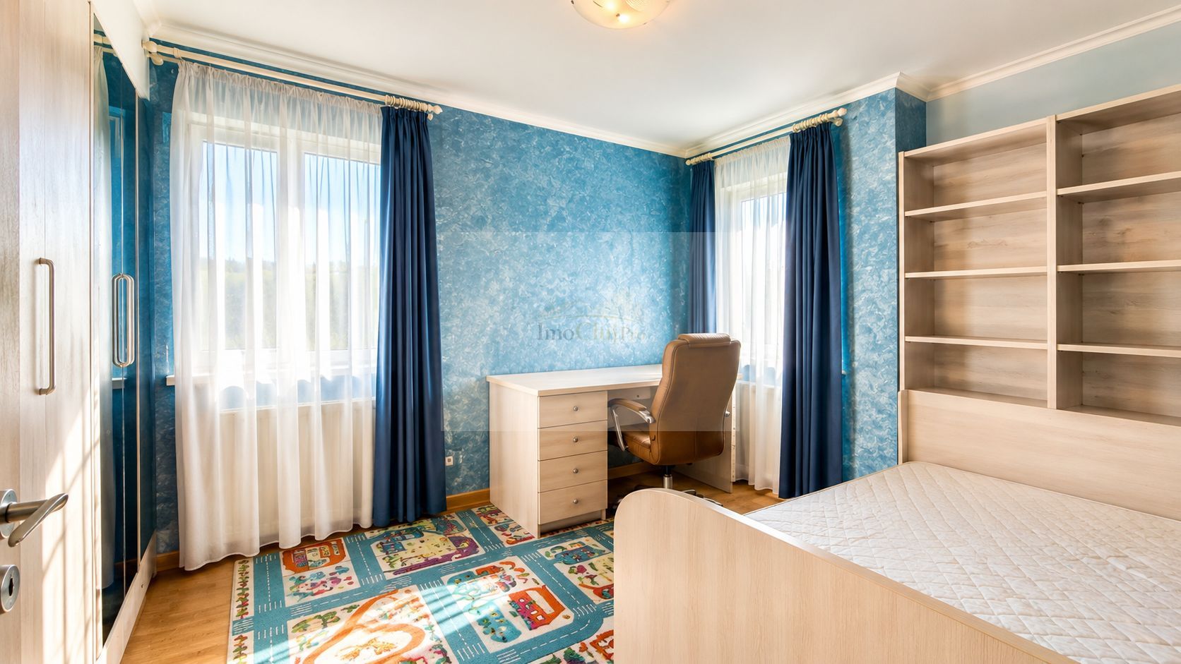 Vânzare  apartament de familie cu 4 camere,pod amenajat-2 parcări-Iris - Poză 12