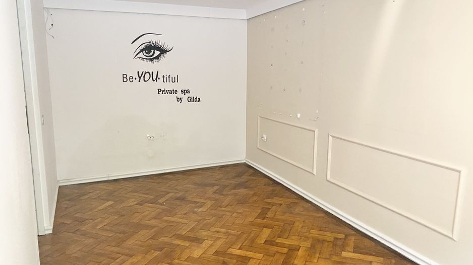 Zona Piata Sfatului ,Spatiu luminos, situat la parter - Poză 8