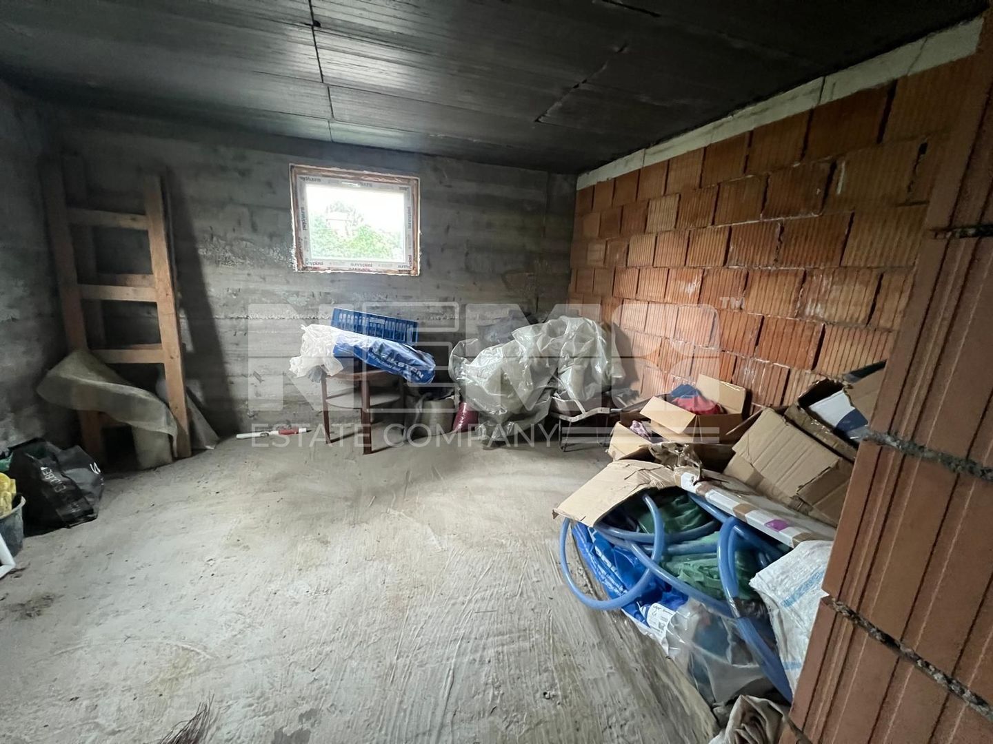 Casa la Rosu | 821Mp | Dornesti - Poză 16