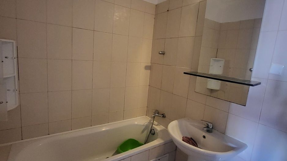 Ap 4 camere Dna Ghica Plaza, 2 locuri parcare, se accepta persoane straine,140mp - Poză 3