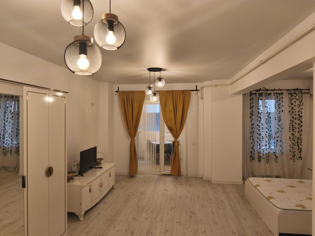 Închiriez Garsonieră - Poză 1