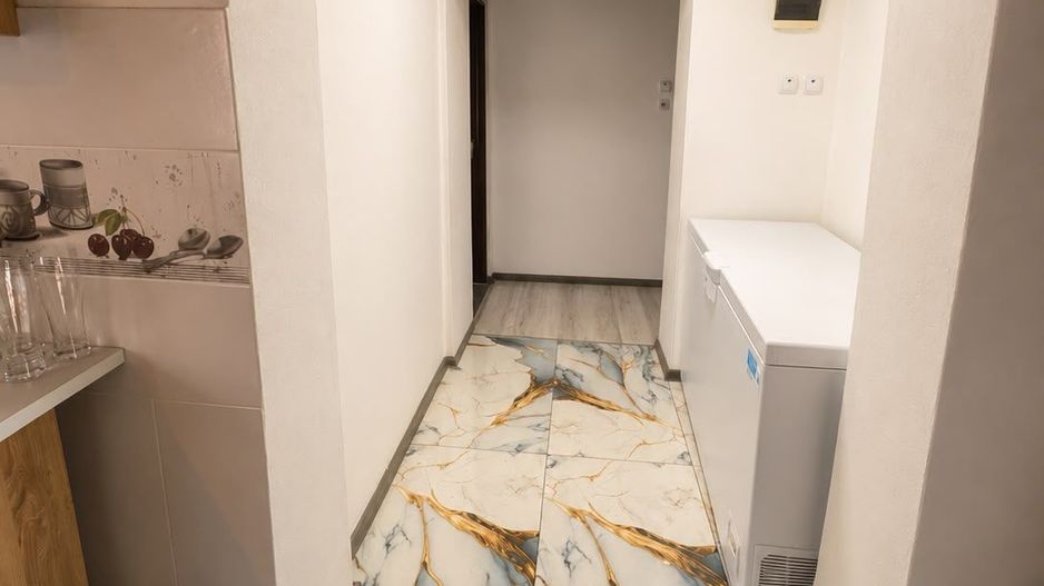 Casa renovata anul trecut  cu 1100 mp de teren in localitatea Les - Poză 7