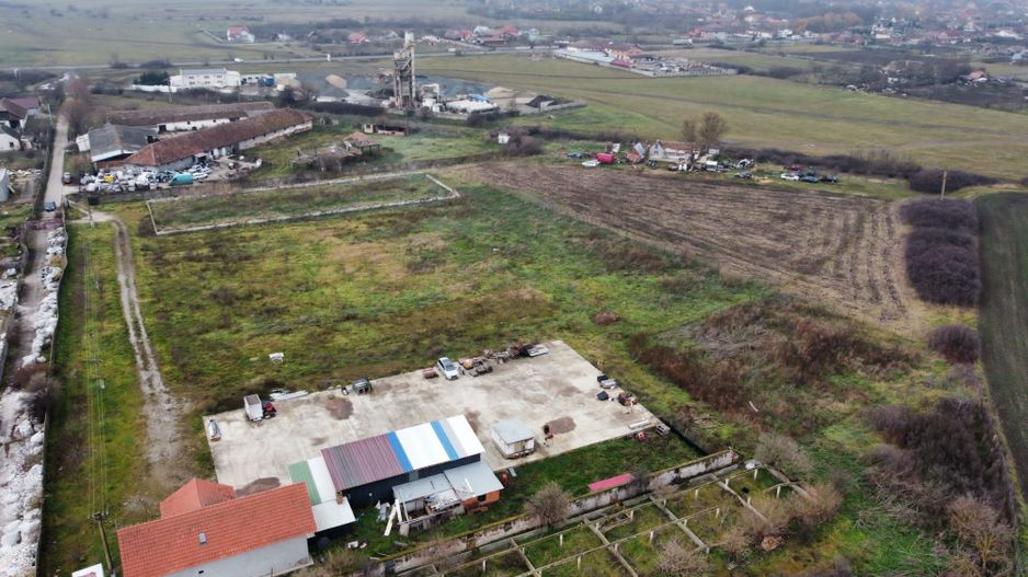 Casa cu teren de 14340 mp în Jebel/Pretabila pentru afacere - Poză 2