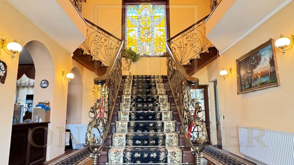 Casă Exclusivistă în Stil Baroc | 330 mp | Teren 1.200 mp - Poză 3