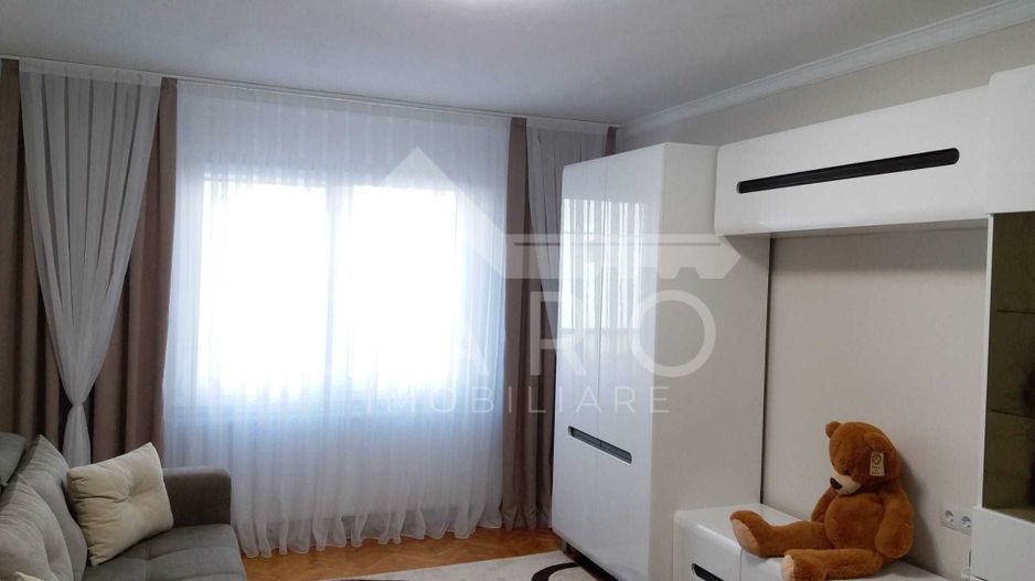 Vand apartament 3 camere mobilat si utilat - Poză 2