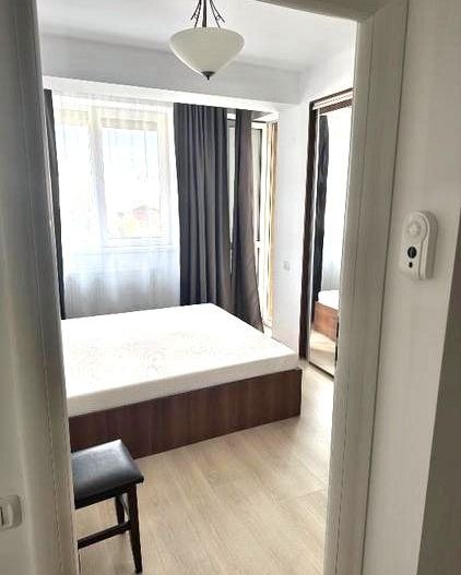 🏡 Închiriez Apartament cu 2 camere, centrală proprie, zonă liniștită - Poză 4