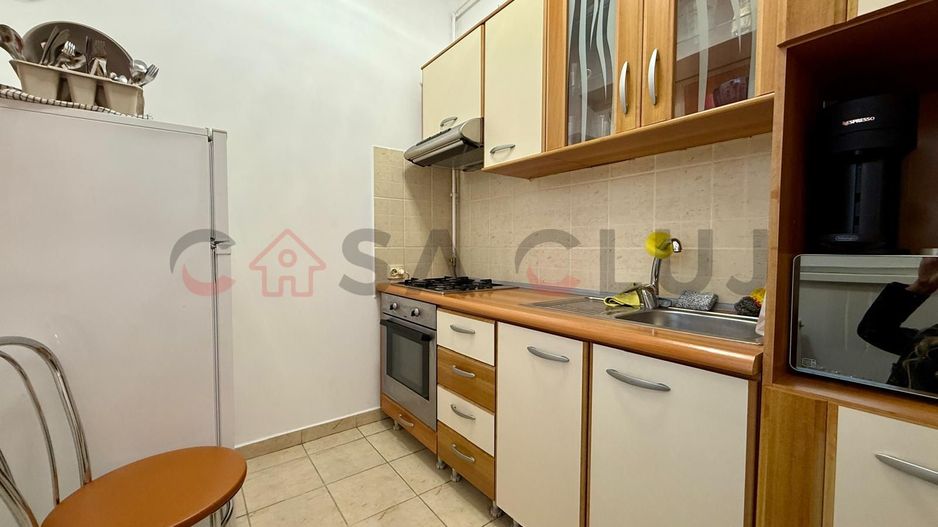 1 cameră, la cheie, Iris! - Poză 3