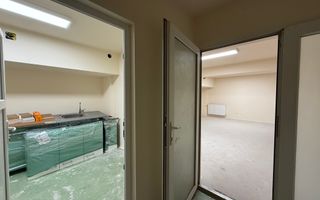 Spatiu de 450 m2 Piata Cipariu, ideal depozit curierat, arhivare, etc - Poză 8