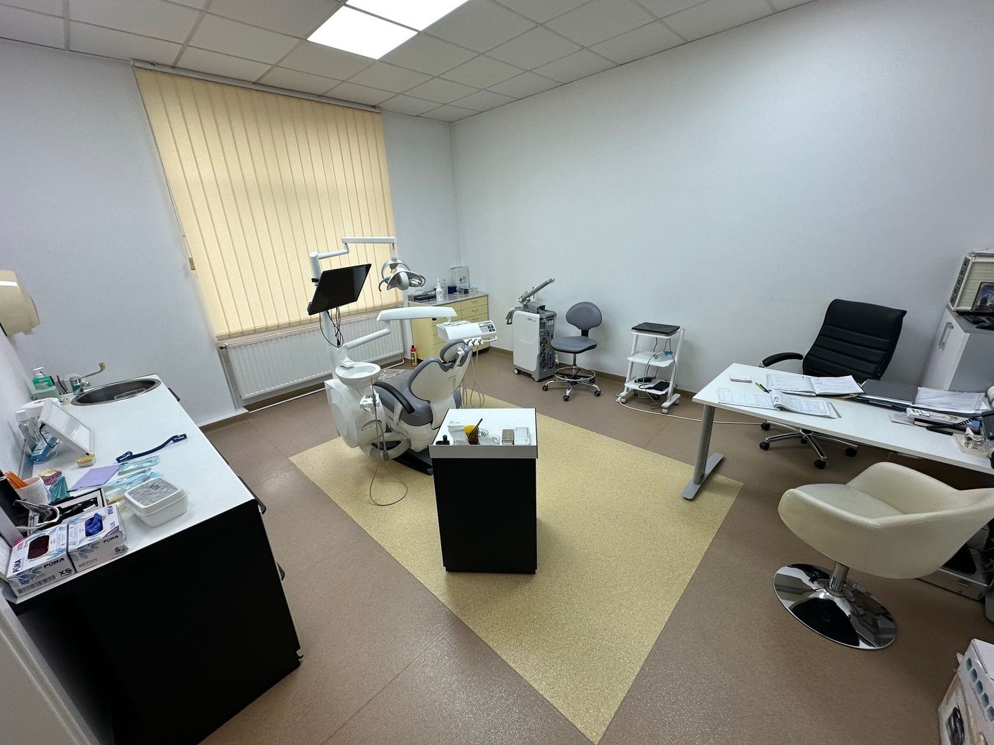 Apartament  4 camere în clădire istorica transformat în SAD - Poză 8